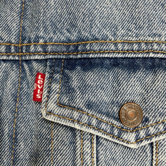 Levi’s Original Sherpa lined snap button trucker jacket - Picture 4 of 9